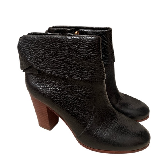 KATE SPADE Lanise Black Leather Bow Stacked Heeled Side Zip Boots Size 7M - Picture 1 of 10